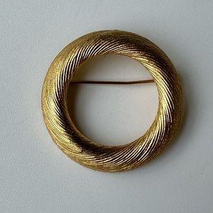 VTG Trifari Pin Brooch